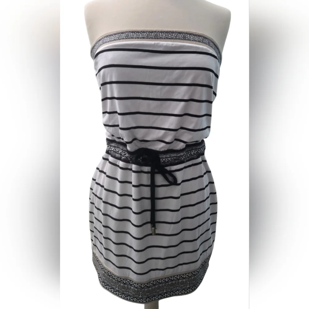 White House Black Market Bohemian Black and White Strapless Striped Dress - Picture 4 of 15